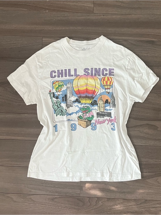 Brandy Melville Tops - brandy melville graphic t-shirt size S